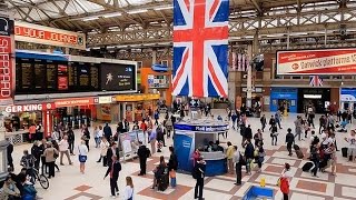 A Walk Through The London Victoria Station London England [upl. by Itnava]